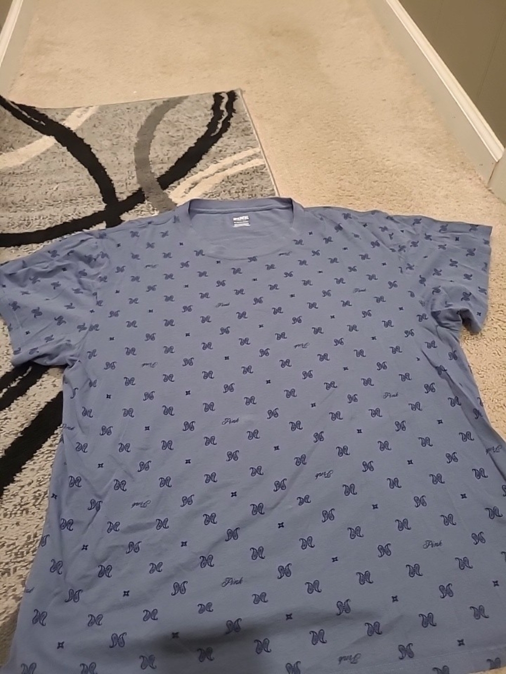 Victoria Secret PINK Boyfriend T-Shirt XL Oversized Paisley Blue